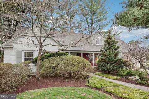 5805 Marbury, Bethesda, MD 20817