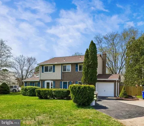 17720 Millcrest Dr, Rockville, MD 20855