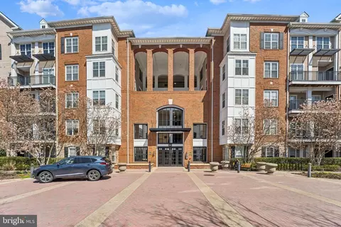 501 Hungerford Dr #459, Rockville, MD 20850
