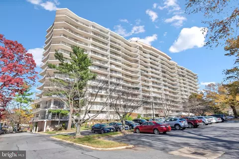3333 University Blvd W #1008, Kensington, MD 20895