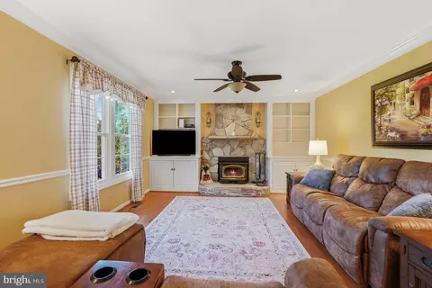 19603 Seymour Ct, Poolesville, MD 20837 photo 25
