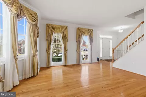 Living - 2902 Marlow Farm Ter, Silver Spring, MD 20904 photo 1 of 4