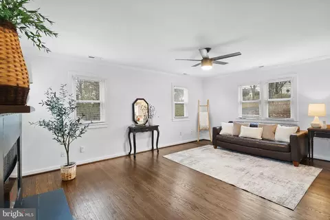 Living - 9804 Highview Ave, Damascus, MD 20872 photo 1 of 1