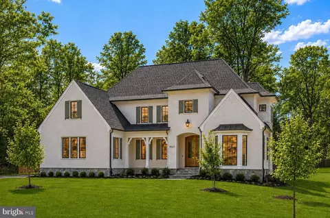 9117 Redwood Ave, Bethesda, MD 20817