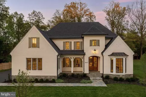 9117 Redwood Ave, Bethesda, MD 20817