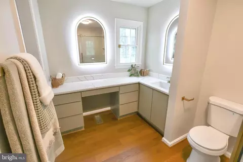 Bath - 2800 Gunarette Way, Silver Spring, MD 20906 photo 2 of 10