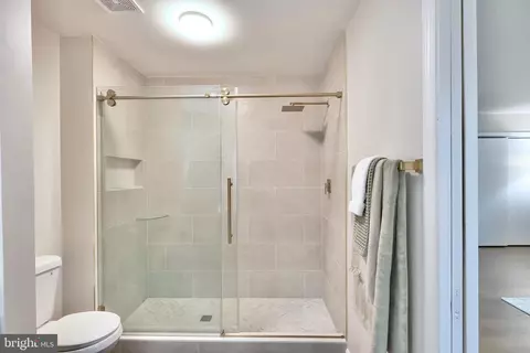 Bath - 2800 Gunarette Way, Silver Spring, MD 20906 photo 4 of 10