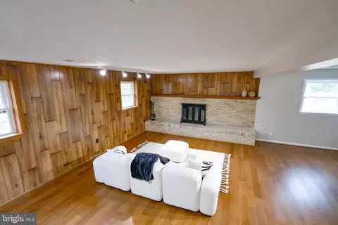 Living - 2800 Gunarette Way, Silver Spring, MD 20906 photo 4 of 7
