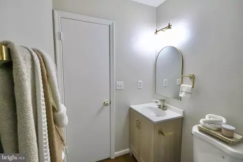 Bath - 2800 Gunarette Way, Silver Spring, MD 20906 photo 7 of 10