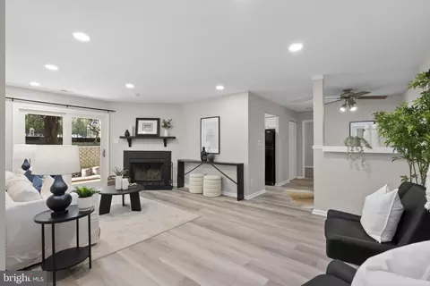 11320 Halethorpe Ter #186, Germantown, MD 20876