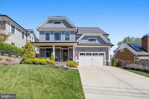 3307 Cummings Ln, Chevy Chase, MD 20815