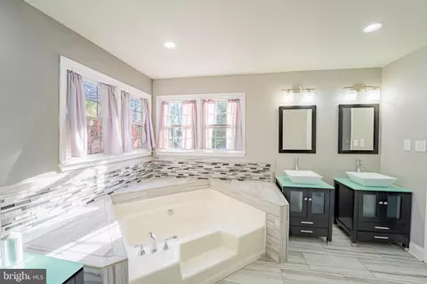 Bath - 531 Norcross Way, Silver Spring, MD 20904 photo 3 of 3