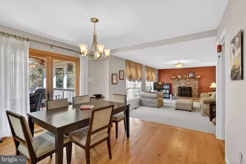 2036 Mayflower Dr, Silver Spring, MD 20905 photo 11