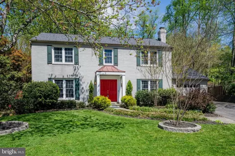Exterior - 6 Starlight Ct, Potomac, MD 20854 photo 3 of 17