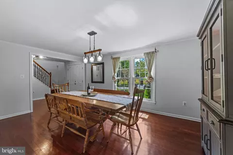 Entry Way - 6 Starlight Ct, Potomac, MD 20854 photo 2 of 4