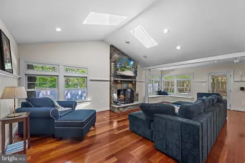 Other - 6 Starlight Ct, Potomac, MD 20854 photo 4 of 16