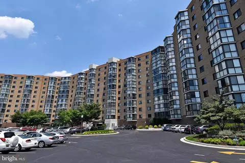 3330 N Leisure World Blvd #5-1015, Silver Spring, MD 20906