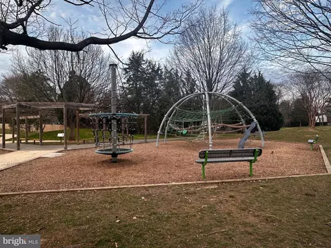 1806 Tilton Dr, Silver Spring, MD 20902 photo 49