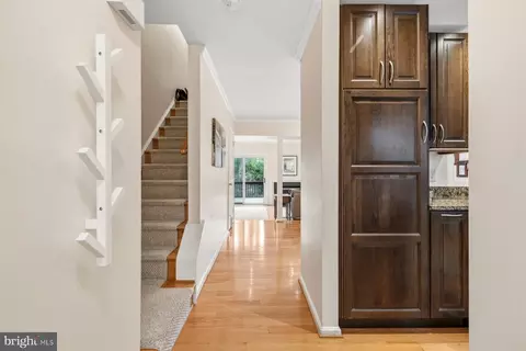 Entry Way - 135 Kinsman View Cir, Silver Spring, MD 20901 photo 1 of 2