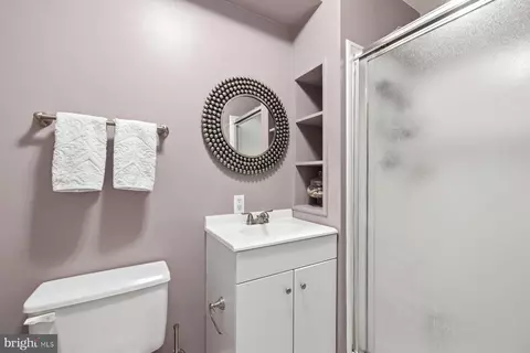 Bath - 135 Kinsman View Cir, Silver Spring, MD 20901 photo 3 of 3