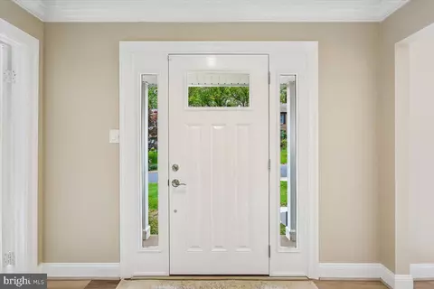 Entry Way - 2425 Hidden Valley Ln, Silver Spring, MD 20904 photo 3 of 6