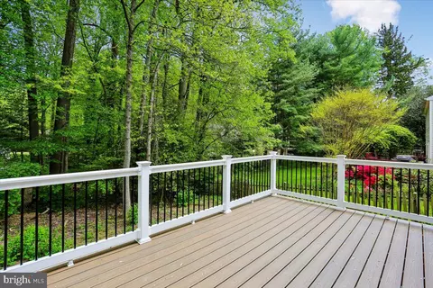 Exterior - 2425 Hidden Valley Ln, Silver Spring, MD 20904 photo 3 of 8
