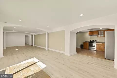 Other - 20407 Peach Tree Rd, Dickerson, MD 20842 photo 7 of 12