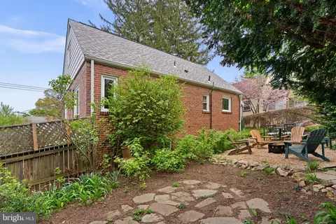 Exterior - 314 Dale Dr, Silver Spring, MD 20910 photo 13 of 16