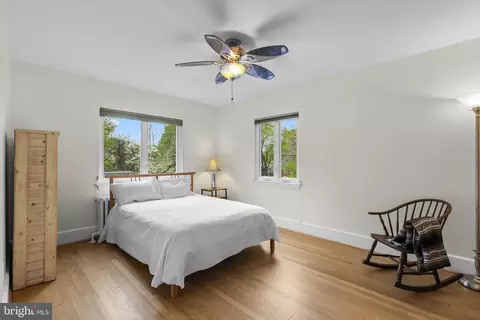 Bedroom - 314 Dale Dr, Silver Spring, MD 20910 photo 1 of 8