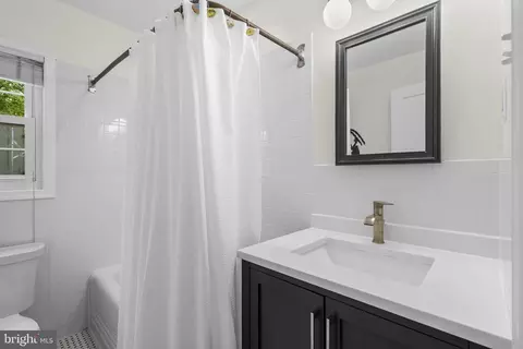 Bath - 314 Dale Dr, Silver Spring, MD 20910 photo 1 of 2