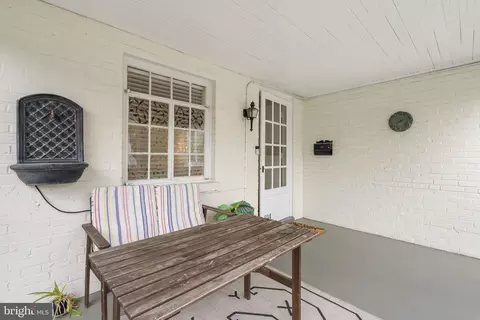 Exterior - 314 Dale Dr, Silver Spring, MD 20910 photo 5 of 16