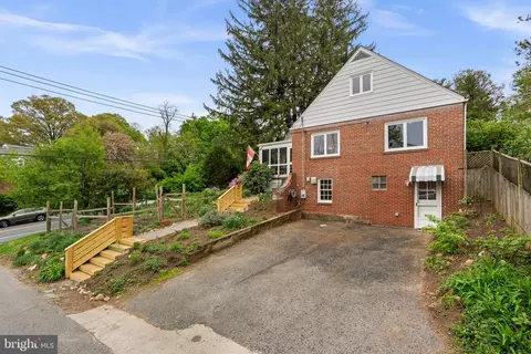 Exterior - 314 Dale Dr, Silver Spring, MD 20910 photo 3 of 16