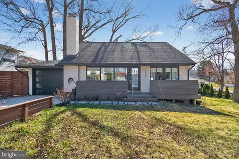 1501 Bradley Ave, Rockville, MD 20851