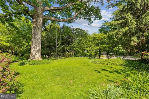 6404 Western Ave, Chevy Chase, MD 20815