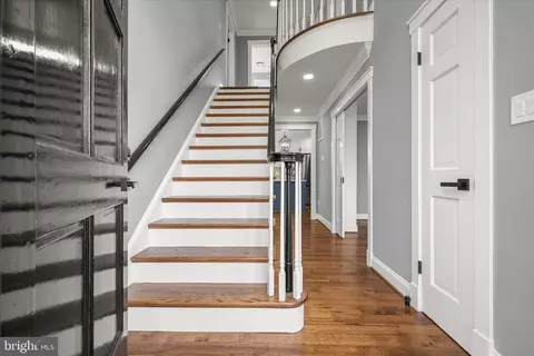 Entry Way - 21611 Slidell Rd, Boyds, MD 20841 photo 2 of 8