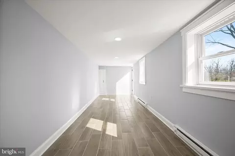 Entry Way - 21611 Slidell Rd, Boyds, MD 20841 photo 7 of 8