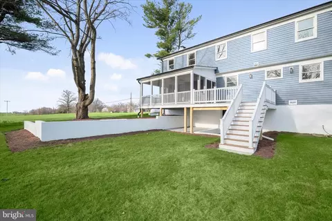 Exterior - 21611 Slidell Rd, Boyds, MD 20841 photo 10 of 11