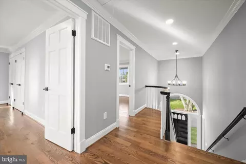 Entry Way - 21611 Slidell Rd, Boyds, MD 20841 photo 5 of 8