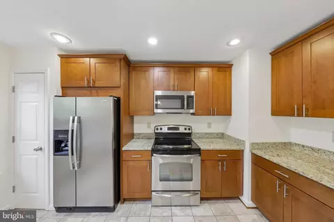 Kitchen - 14214 Plum Run Way, Silver Spring, MD 20906 photo 2 of 3