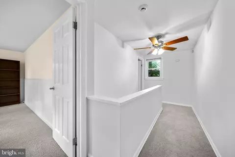 Entry Way - 12312 Valleywood Dr, Silver Spring, MD 20902 photo 3 of 4