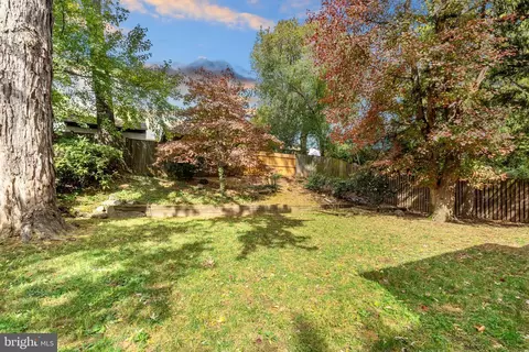 Exterior - 12312 Valleywood Dr, Silver Spring, MD 20902 photo 8 of 17
