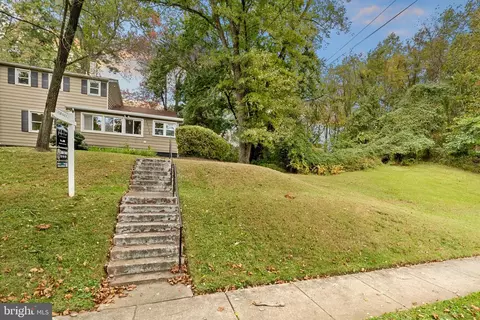 Exterior - 12312 Valleywood Dr, Silver Spring, MD 20902 photo 13 of 17