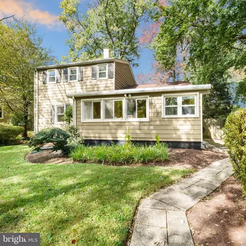 12312 Valleywood Dr, Silver Spring, MD 20902