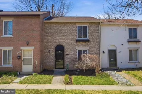 9637 Marston Ln, Gaithersburg, MD 20886