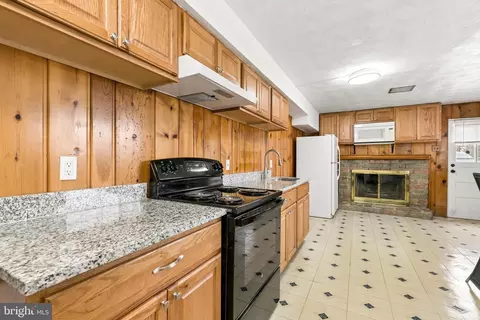 Kitchen - 12829 Baker Dr, Silver Spring, MD 20904 photo 6 of 6