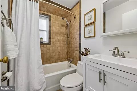 Bath - 12526 Epping Ct, Silver Spring, MD 20906 photo 1 of 2