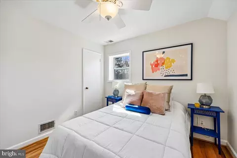 Bedroom - 12526 Epping Ct, Silver Spring, MD 20906 photo 5 of 6