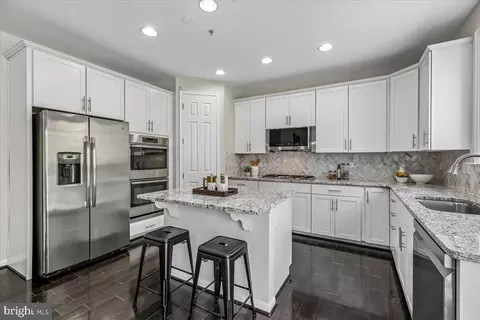 Kitchen - 427 Cloverly Forest Dr, Silver Spring, MD 20905 photo 2 of 3