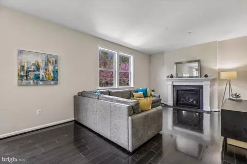 Living - 427 Cloverly Forest Dr, Silver Spring, MD 20905 photo 1 of 2