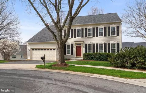 9 Stage Coach Ct, Germantown, MD 20876